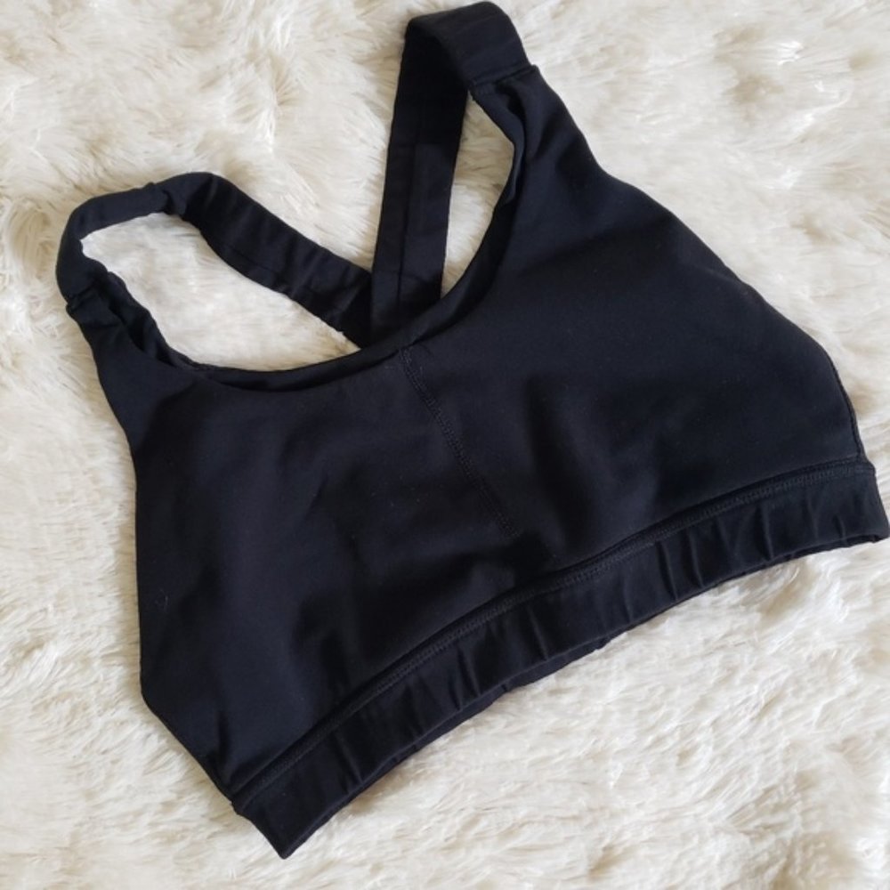 Glyder cross strap sports bra